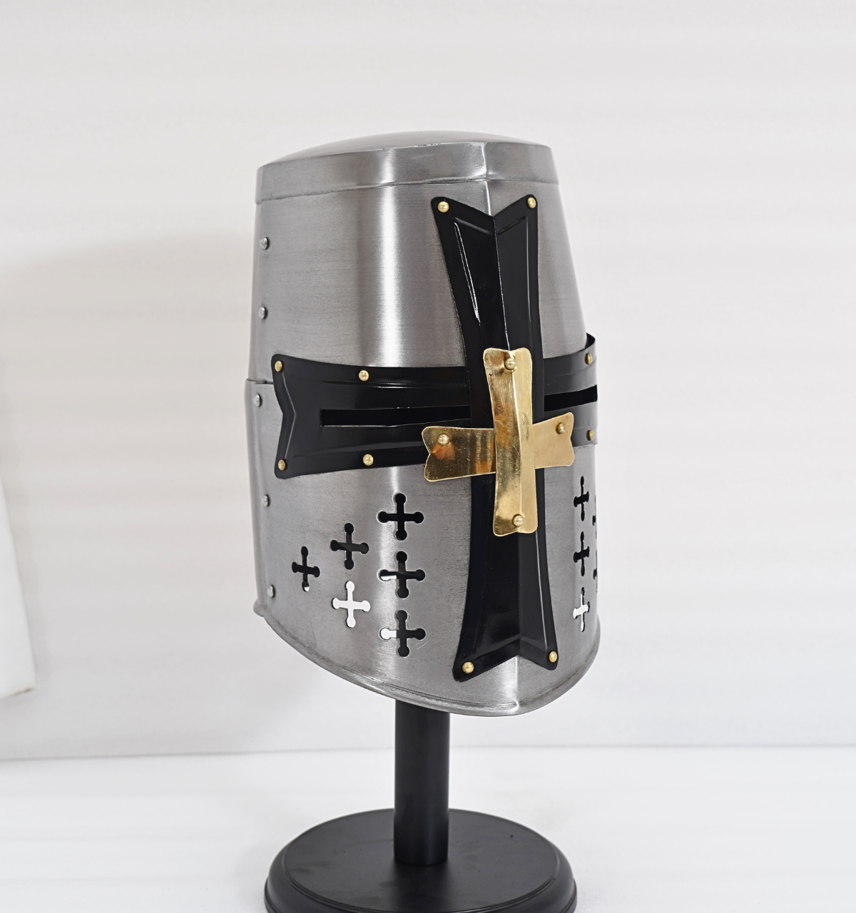 Handmade Crusader Medieval Helmet | LARP, Halloween & Home Display
